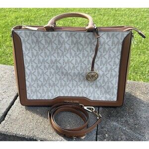 Michael Kors Jessie Signature Logo MK LG Tote 14 x 10.5 x 4.5 AC-2107 H21 DW799